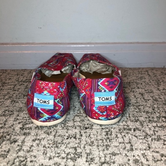 TOMS Red Aztec Print Slip-On Canvas Shoes Size 7.5 - Picture 4 of 11